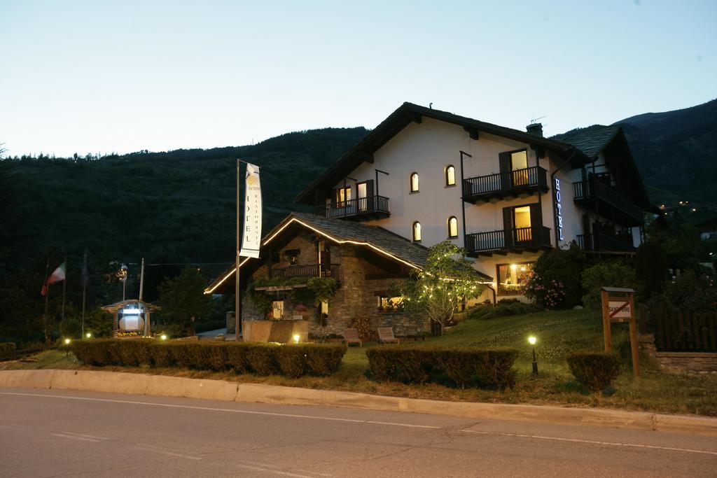 Hotel Chalet La Meridiana Saint-Pierre Eksteriør billede