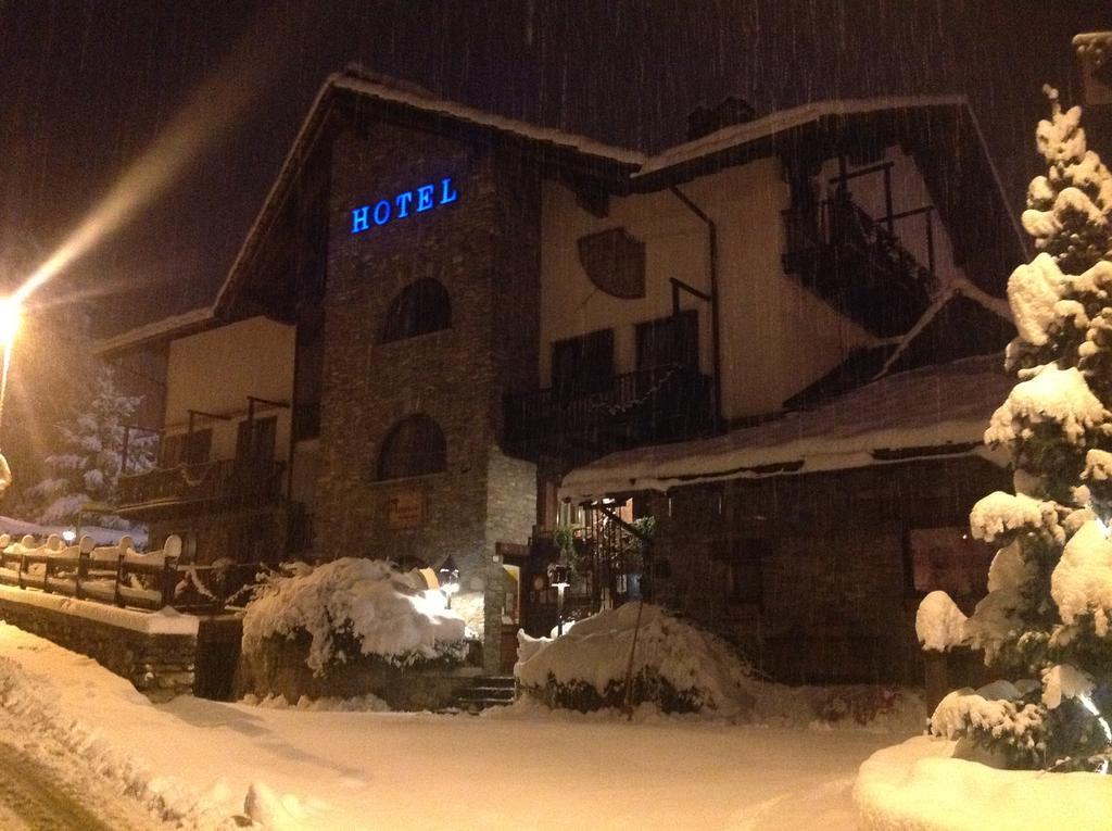 Hotel Chalet La Meridiana Saint-Pierre Eksteriør billede